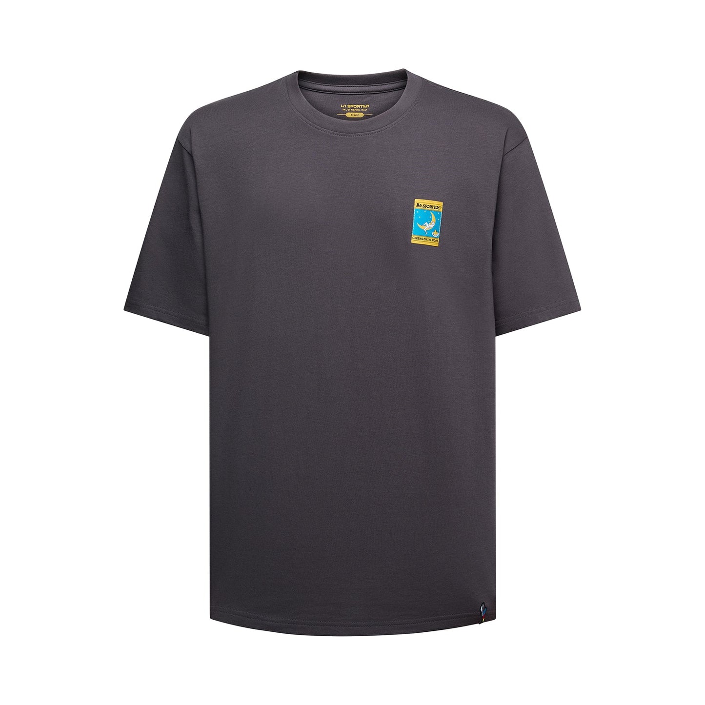 The La Sportiva Moon Patch T-Shirt Men's is a dark gray, organic cotton crew neck with short sleeves and a small blue-and-yellow patch on the left chest—ideal for climbers seeking comfort and style.